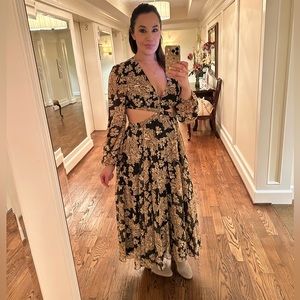 Cutout Gianni Bini gown